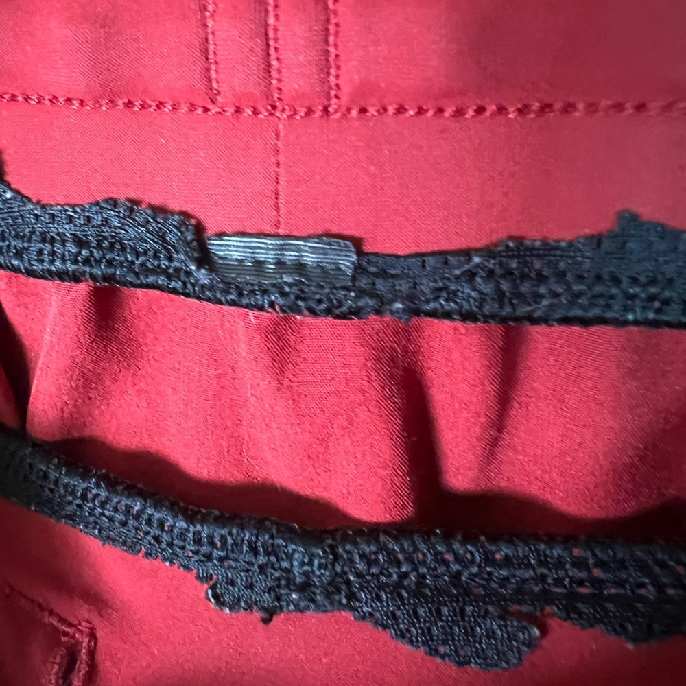 LULULEMON Men’s Red Channel Cross Swim Short 7" XL - Picture 3 of 3